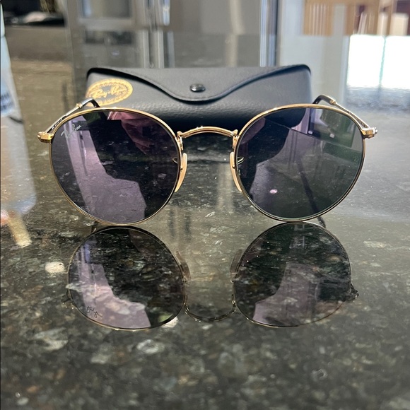 Ray-Ban 3447 Gold Frame Sunglasses with Lavender Lenses - Picture 3 of 3